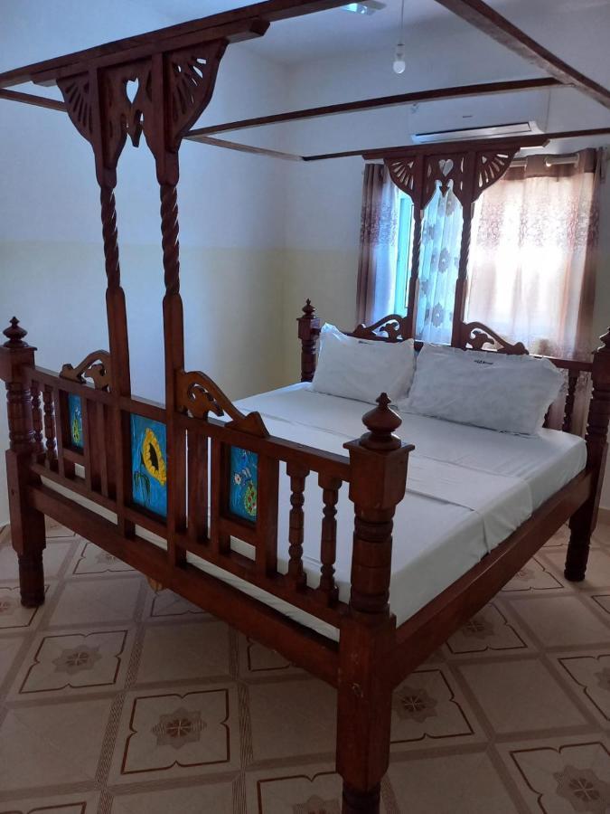 Rhino Apartment Watamu Exterior foto
